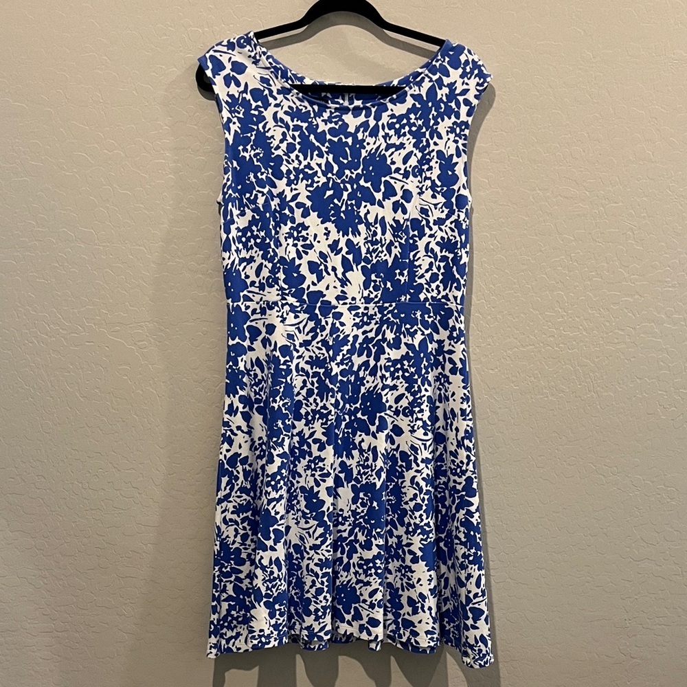 Talbots Blue and White Floral Sleeveless Dress size Medium